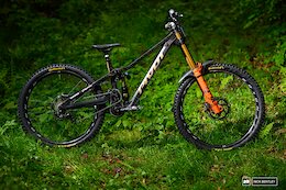 Bike Check: Roger Vieira’s Pivot Phoenix – 2025 Bielsko-Biała World Cup DH