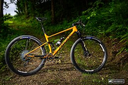 Bike Check: Mathis Azzaro’s Origine Théorème FS 120