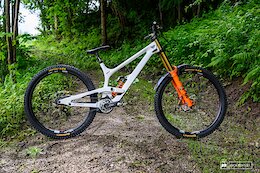 Bike Check: Andreas Kolb’s YT Tues