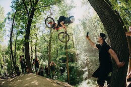 Video: Freeride at Its Finest at the 2025 Dusty Days from Bikepark Kálnica