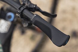 SQlab Launches 710 2.0 Grips in 3 Sizes for a Better Fit