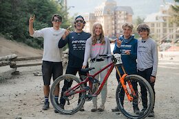 Devinci’s Development Racing Program Returns for 2025 With Yoann Barelli at the Helm
