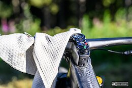 Spotted: Loana Lecomte on Electronic XC Suspension from Ohlins