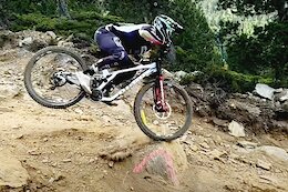 Video: WynTV ‘On Track with Gary’ During Practice at the 2025 Andorra DH World Cup