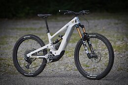 First Ride: YT Decoy Core 4 2025 – Different Motor, Same DNA
