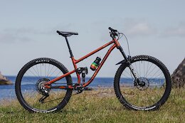 Review: Chromag’s New Mid-Travel Reazon is a Singletrack Steamroller
