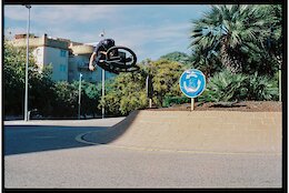 Video: Tom Kilcoyne’s Masterclass of Street MTB in ‘Love in the Streets’