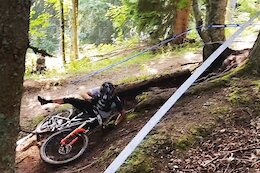 Video: Jack Moir’s Trackside Carnage from Day 1 at the 2025 Morillon Enduro World Cup