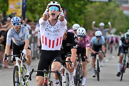 Velo Digest: Campy’s Comeback, 3D Printed Aero Bikes, A Criterium Cowboy & More