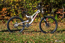Bike Check: Jackson Goldstone’s Santa Cruz V10 – 2025 Mont-Sainte-Anne DH World Cup