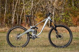 First Ride: Priority Vanth – A High-Pivot Belt Driven Gearbox Bike