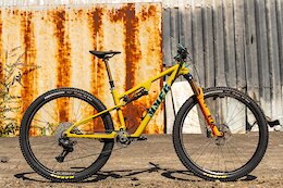 Bike Check: Handmade Carbon Downcountry From Montenegro Manufacturing