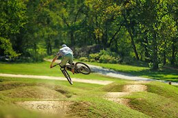 Pinkbike Poll: Would You Rather Only Ride Skinnies, Or Only Ride Flow Trails?