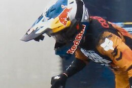 Spotted: Is Fox Racing Developing Electronic Roll-Off Goggles?