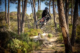 Nukeproof Returns to Downhill World Cups as the New Title Sponsor of Axess Racing