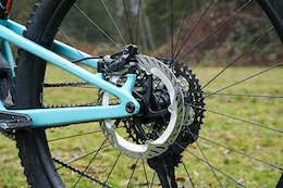Review: Shimano XT 8220 Brakes – More Consistency, Same Value