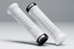 OneUp Components Launches Jackson Goldstone Signat