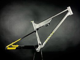Rizzo Cycles Reconstructs the Unno Horn XC in 3D Printed Titanium