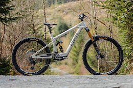 First Ride: The Atherton S.170E – CNC Lugs Meet Avinox Power
