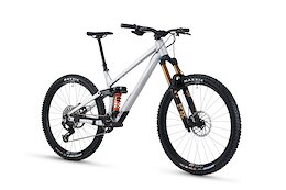 RAAW Re-Introduces Complete Bike Builds