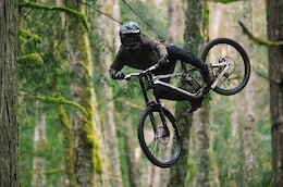 Video: Reece Wallace Rips Fast DH Laps on Vancouver Island