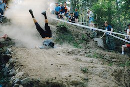 Race Report: World Champ Elly Hoskin Sweeps Every Stage at 2026 Squamish Enduro