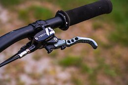 Oak Components Levers Claim Increased Power for Hope Tech 4 V4 Brakes