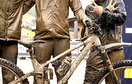 Spotted: Cube’s New Mid-Pivot  Enduro Bike Raced at the 2026 Leogang EDR