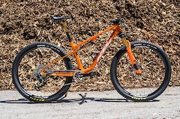 Bike Check: Katrin Embacher’s Icy Orange KTM Scarp