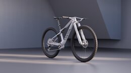 Canyon’s Lux Era Concept Explores 32″ Wheels and Aerodynamics for Marathon XC
