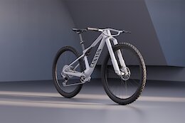 Canyon’s Lux Era Concept Explores 32″ Wheels and Aerodynamics for Marathon XC