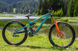 Bike Check: The Most Dominant Race Bike of 2026 – Jonty Williamson’s Yeti Special Projects DH