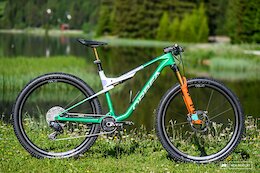 Bike Check: Simon Andreassen’s Customized Orbea Oiz