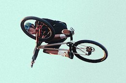 Video: Eddie Reynolds Shows Off His Signature Style in ‘Off With Their Heads’