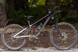 Factory Cycles Tahr: 3D-Printed Lugs, Swappable Drivetrains, and Modular Geo