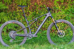 First Ride: Santa Cruz Updates the Blur – More Travel, More Weight, More Fun?