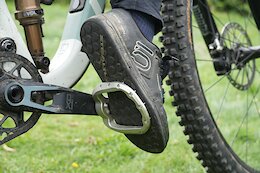 Review: The Outlier Metronome Self-Leveling Flat Pedal is Superior, & Frustrating