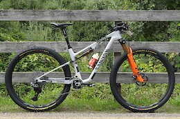 Bike Check: Puck Pieterse’s Canyon Lux World Cup – 2026 Val di Sole XCO World Champs