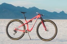 Trek Factory Racing Show Evie Richards Riding New 