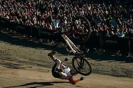 Video: Trackside Shreddit from the Whistler DH Wor