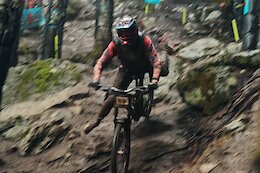 Video: Sleeper Shreddit from the 2026 Whistler DH World Cup