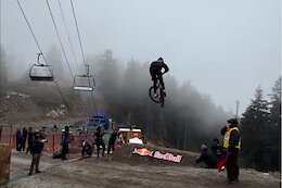 Red Bull Hardline Social Roundup: Practice Hits &a