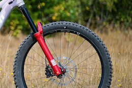 RockShox Issues Stop-Ride Notice for Certain MY27 Zeb Forks
