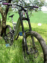 My bike - summer 2009 - Norco Team DH, 5th tuned by Stendec, 888RC, Avid Code, FSA stuff.