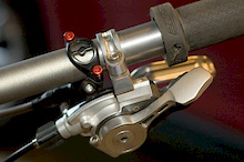 Formula R1 lever clamp