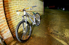 P2 post pimpage.

Rawed and brushed and left the skulls for the profactorybwoii look, new schwalbe tyres, new atlas FR bars (whatever your views are on wide bars on ht's - tough, I love them), shortest stem i could get etc.

All photos taken with fisheye as it was already on camera, so make things look bent.. for the lesser intellegent kids on here