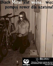 this isn't me but this photo is the best and madnes pitcrue about Blaaack Metal wahaha