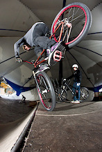 Maro riding Quinnie frame in Jutrzenka skatepark
dartmoor-bikes.com