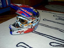 My New THE Hollywood helmet+ Oakley Crowbar MX blue/orange digi