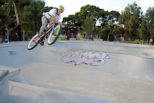 Beeez bowl to bank